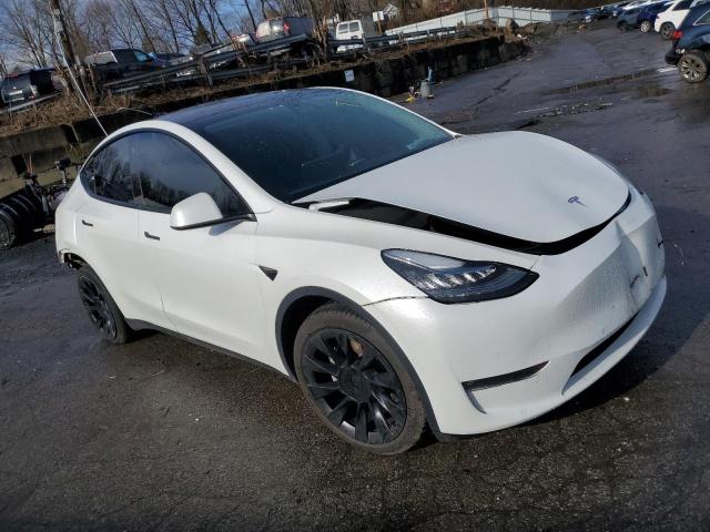 7SAYGDEE1NF338349 Tesla Model Y