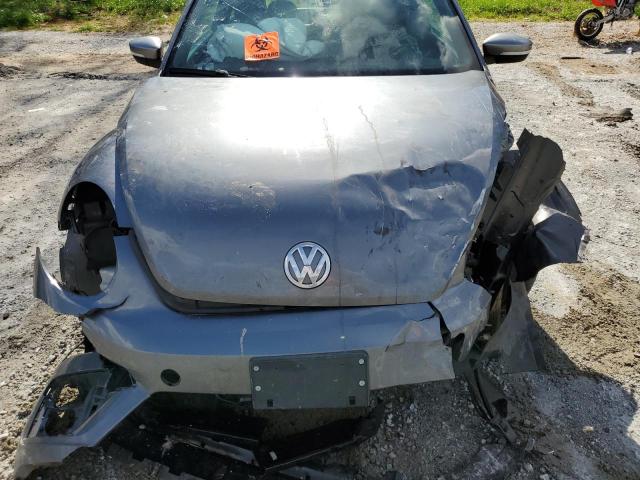3VWJ17AT9EM652197 Volkswagen Beetle