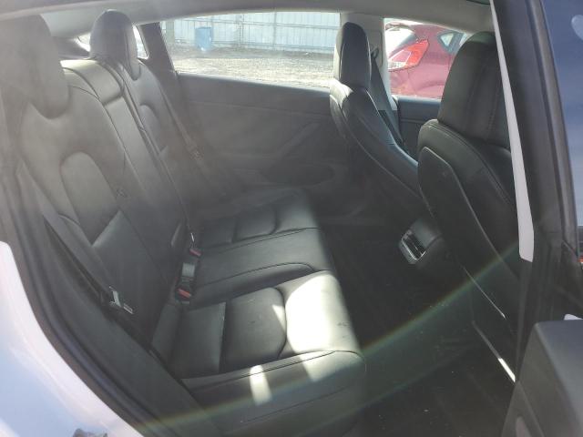 5YJ3E1EAXKF483068 Tesla MODEL 3