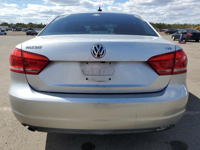 1VWAT7A37FC050654 Volkswagen PASSAT S