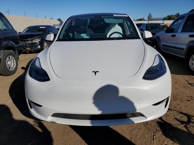 7SAYGAEE7PF825489 Tesla Model Y