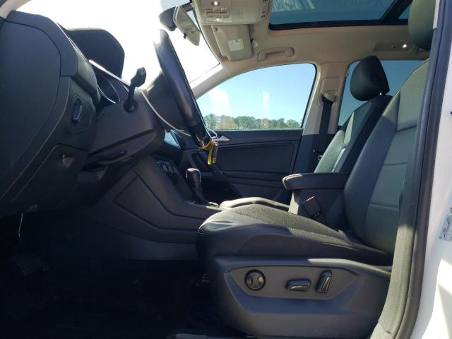 3VV3B7AX4LM100729 Volkswagen TIGUAN SE