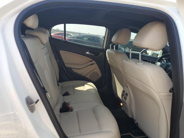 WDCTG4EB5JJ469309 Mercedes-Benz GLA 250