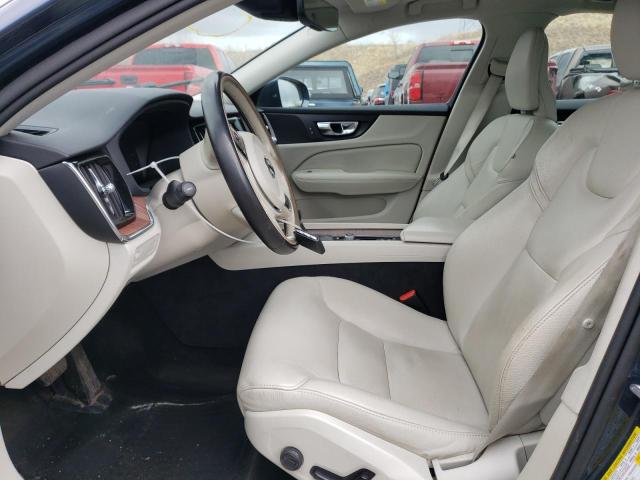7JR102FK4KG012530 Volvo S60 T5 Momentum