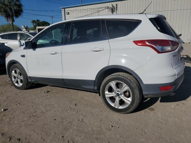 1FMCU0GX6GUC19998 Ford ESCAPE SE