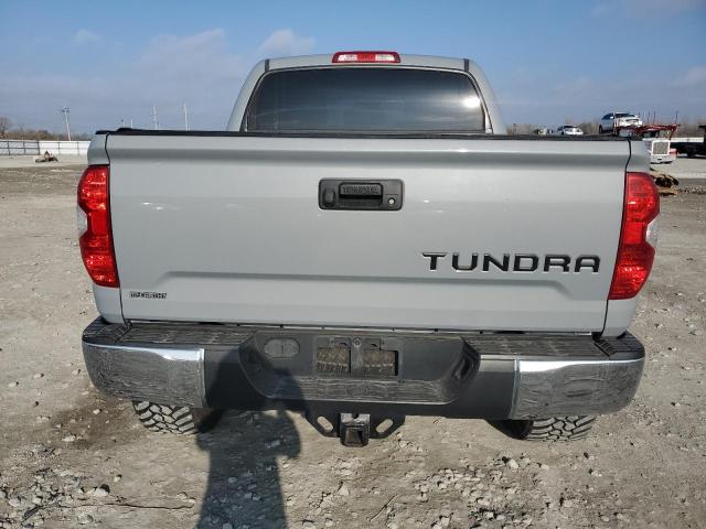 5TFDW5F15JX712297 Toyota Tundra Crewmax Sr5
