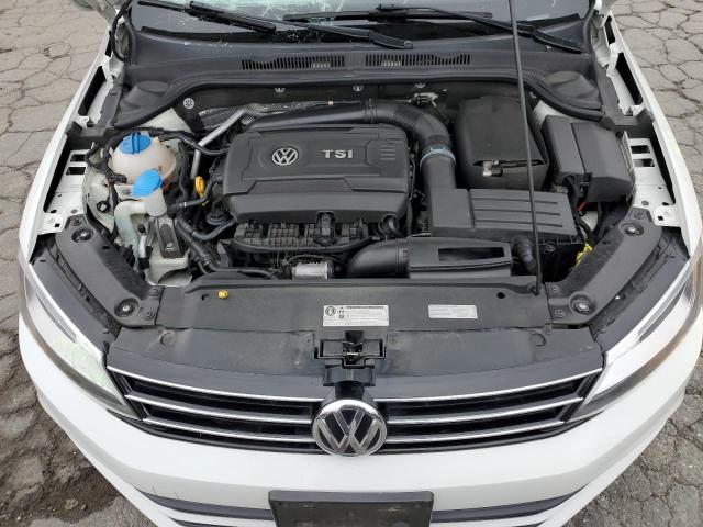 3VWD17AJXFM355470 Volkswagen JETTA SE