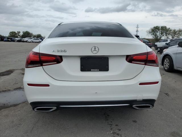 WDD3G4EB9KW012793 Mercedes-Benz A 220