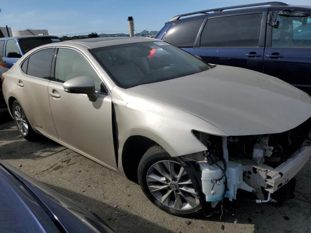 JTHBW1GG8F2086122 Lexus ES 300H