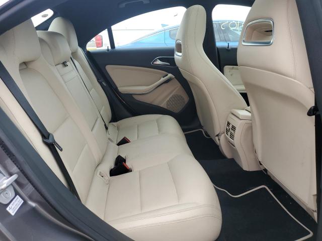 WDDSJ4EB2JN554304 Mercedes-Benz CLA 250