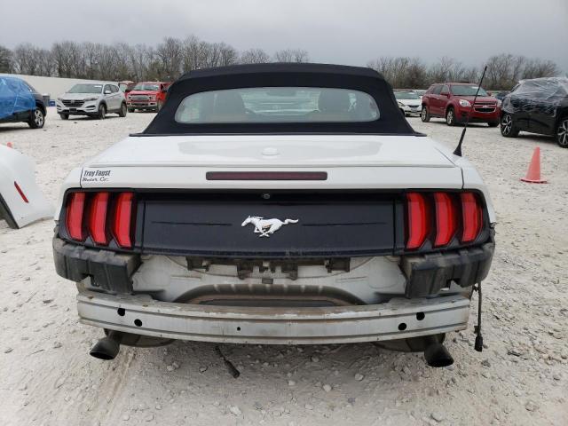 1FATP8UH8J5142839 Ford MUSTANG