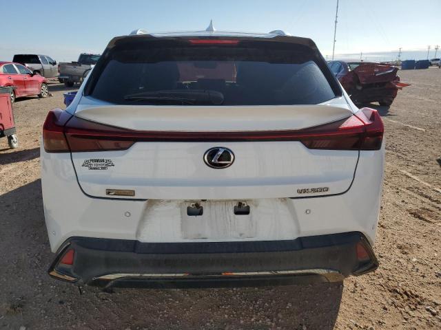 JTHY3JBH2K2001093 Lexus UX 200