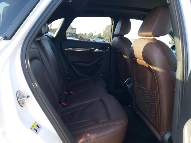 WA1HCCFS2JR013036 Audi Q3 Premium Plus