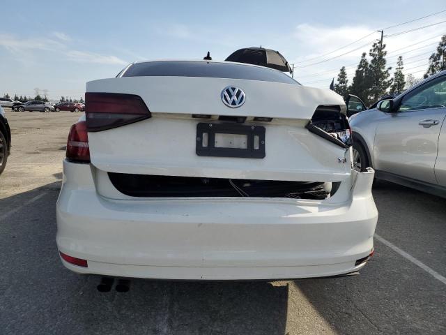 3VWDB7AJ9JM218445 Volkswagen JETTA SE