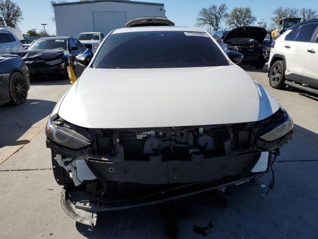 JM1BPBNYXN1500229 Mazda 3 Premium Plus