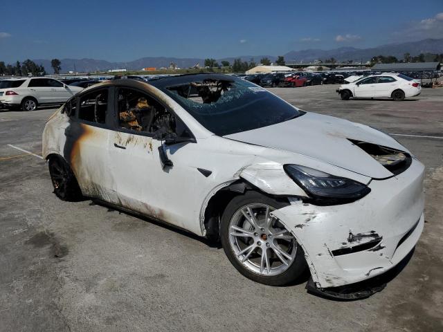 7SAYGDEE9NA022677 Tesla Model Y