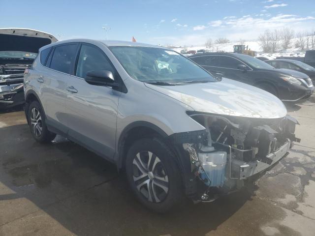 2T3BFREV1JW808144 Toyota RAV4 LE