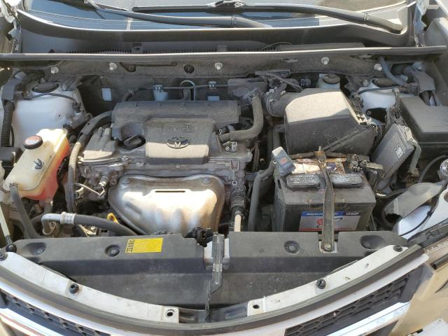 JTMZFREV6FD043998 Toyota RAV4 LE