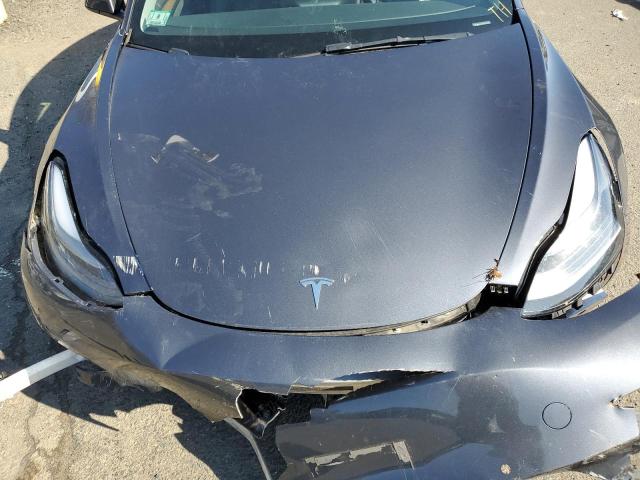 5YJ3E1EA8NF289532 Tesla MODEL 3