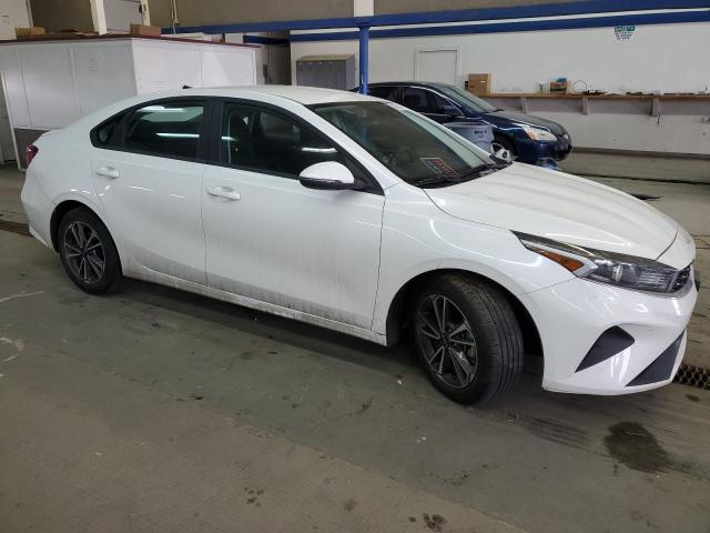 3KPF24AD4NE475243 KIA FORTE FE