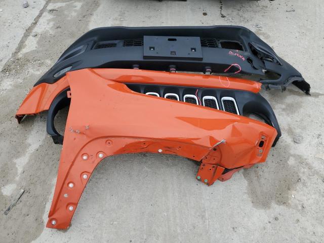 ZACCJBBT0FPB55779 Jeep Renegade Latitude
