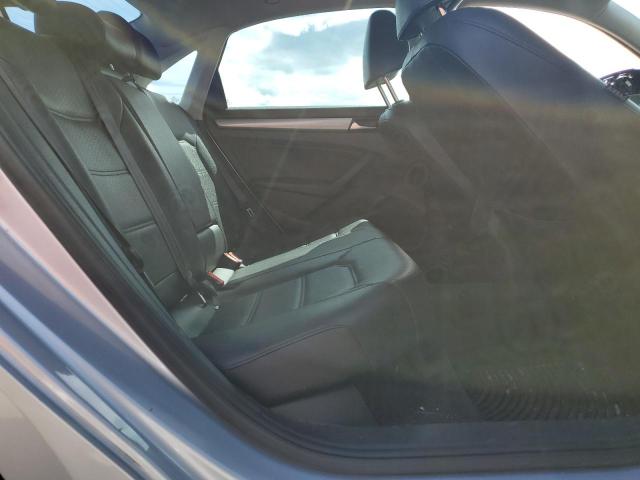 1VWAT7A37FC050654 Volkswagen PASSAT S