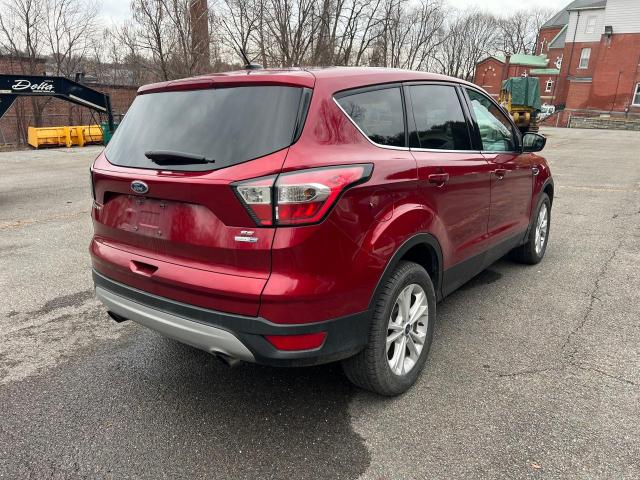 1FMCU9GDXHUF00701 Ford ESCAPE SE