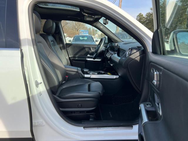 W1N4M4HB0LW015031 Mercedes-Benz Glb 250 4matic