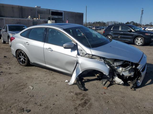 1FADP3H20HL212238 Ford FOCUS SEL