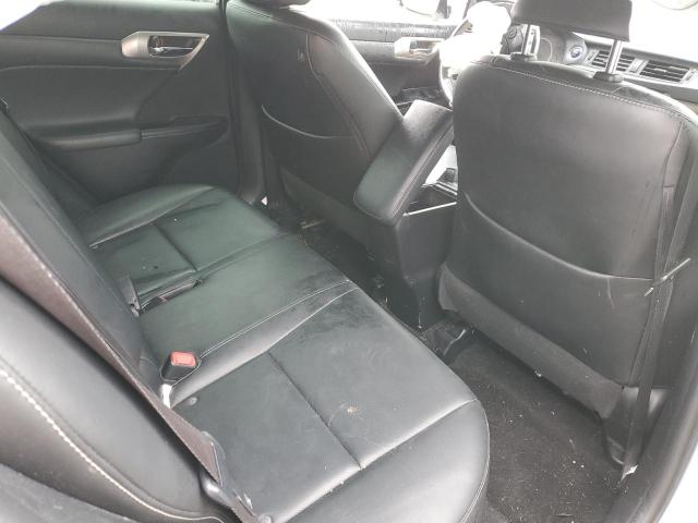 JTHKD5BH9F2248028 Lexus CT 200