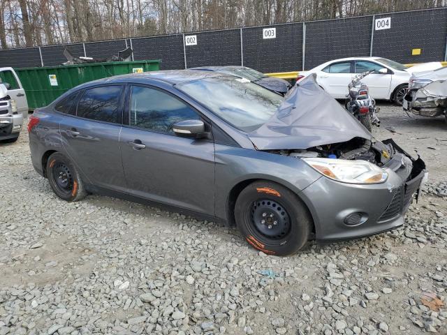 1FADP3F24EL164144 Ford FOCUS SE