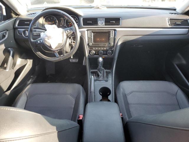 1VWDT7A37HC005696 Volkswagen Passat R-line