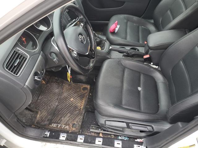 3VWB67AJ9HM370652 Volkswagen JETTA SE