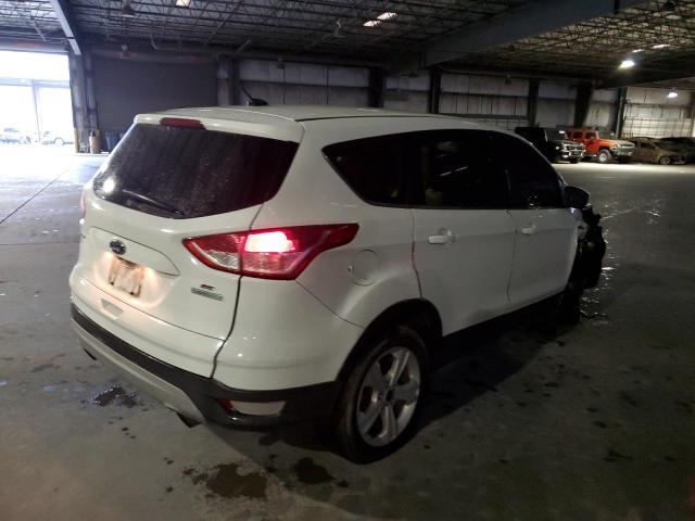 1FMCU0GX6GUB30416 Ford ESCAPE SE