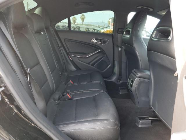 WDDSJ4EB9JN631489 Mercedes-Benz CLA 250