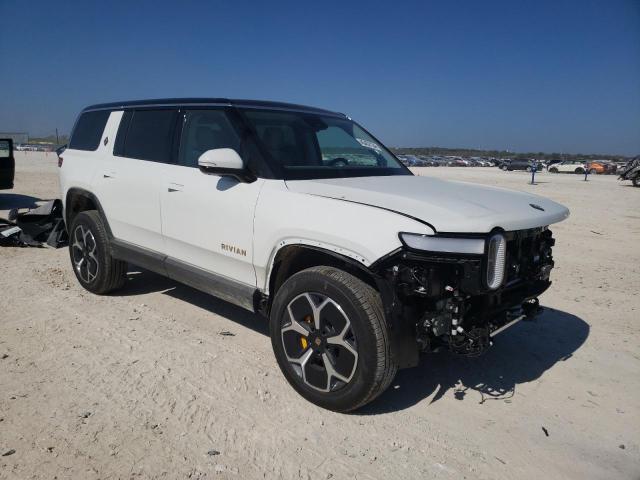 7PDSGABA8PN027470 Rivian R1s Adventure