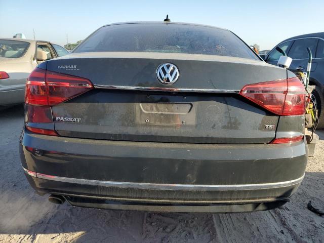 1VWDT7A37HC005696 Volkswagen Passat R-line