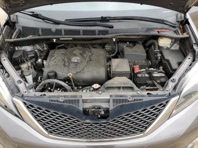 5TDXZ3DC6HS857331 Toyota SIENNA SE