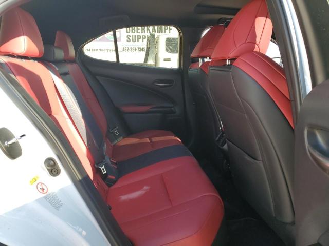 JTHY3JBH2K2001093 Lexus UX 200
