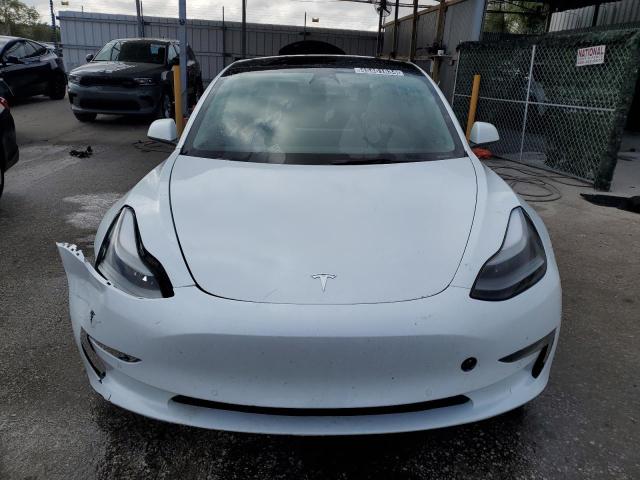 5YJ3E1EB8NF186071 Tesla MODEL 3
