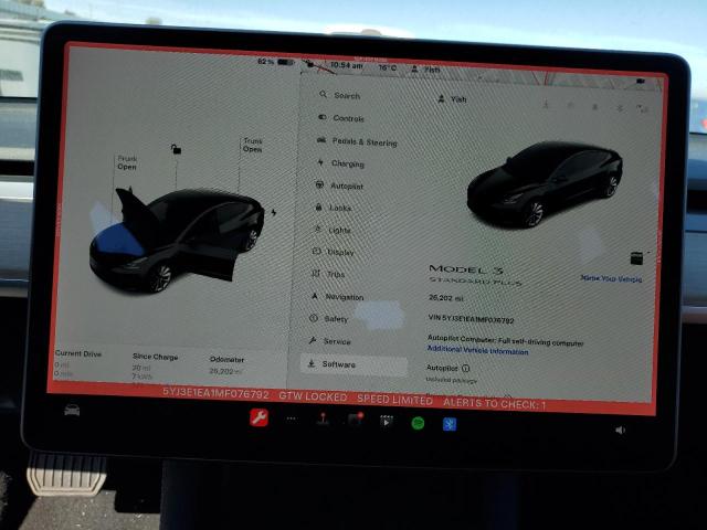 5YJ3E1EA1MF076792 Tesla 2021