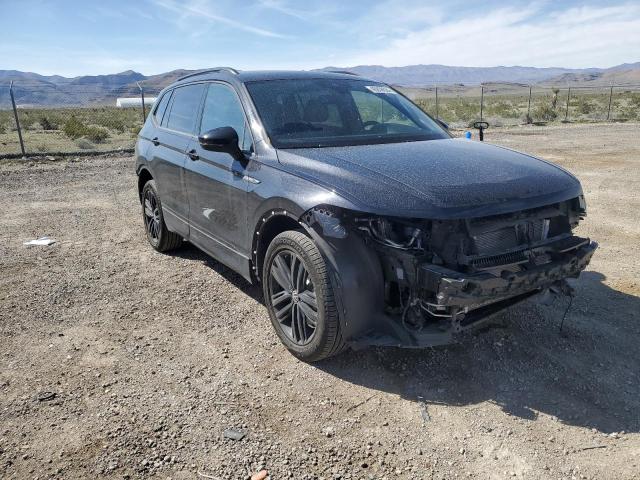 3VVCB7AX6NM109032 Volkswagen Tiguan Se R-line Black