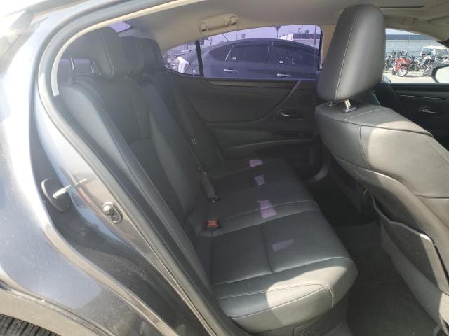 58ADA1C19NU014024 Lexus Es 300h Base