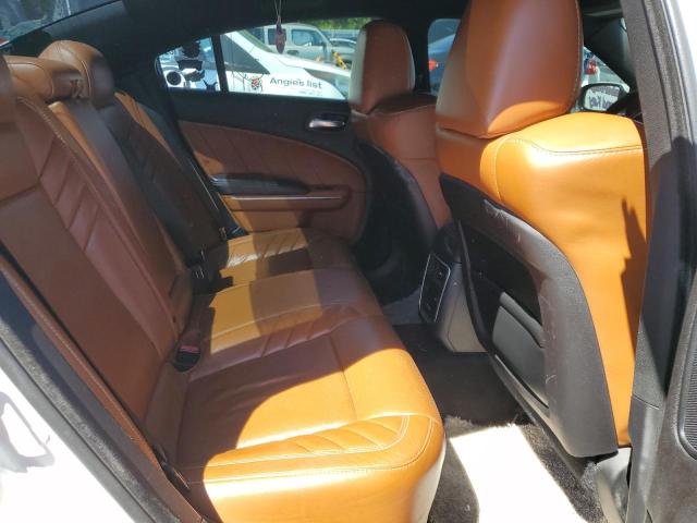 2C3CDXEJ2GH213358 Dodge Charger Srt 392