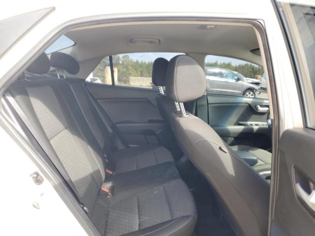 3KPA24AB1KE157584 KIA RIO S
