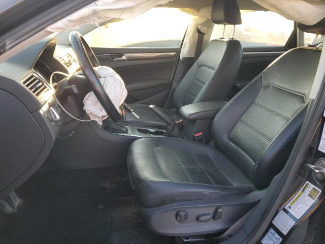 1VWBT7A39GC010257 Volkswagen PASSAT SE