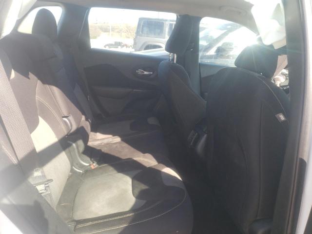 1C4PJLAB8FW701839 Jeep Cherokee Sport
