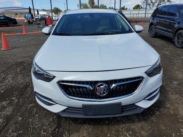 W04GU8SX8J1113566 Buick Regal Tourx Preferred