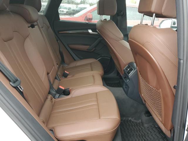 WA1BNAFY7J2112176 Audi Q5 Premium Plus