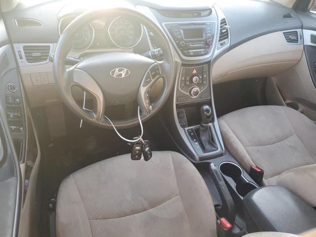 5NPDH4AE9FH584812 Hyundai ELANTRA SE